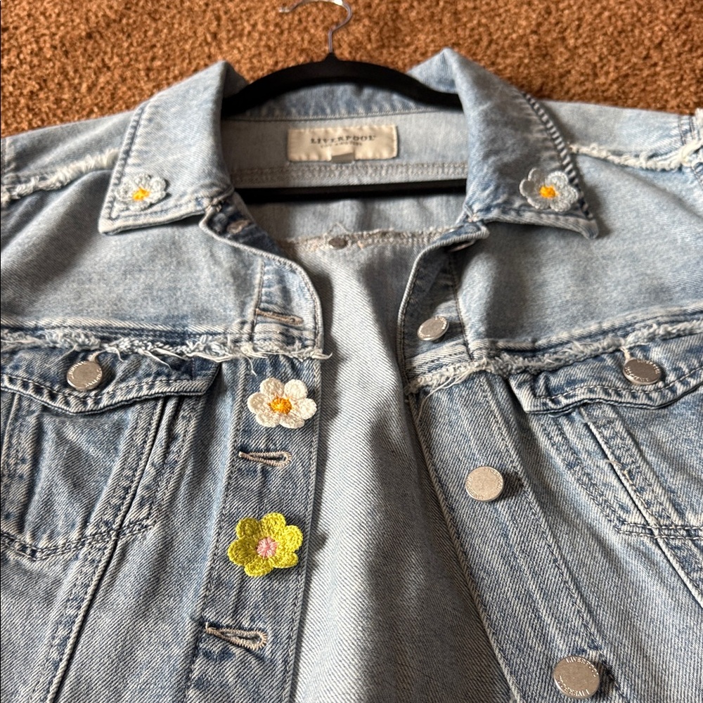 Denim Jacket with Floral hand sewn patches - Picture 4 of 5